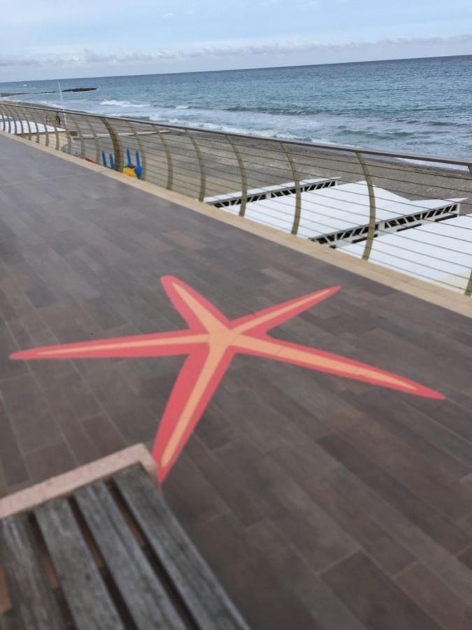 Appartamento Stella Marina In Pieno Centro Di Pietra Ligure Sulla Passeggiata E A Un Passo Dal Mare エクステリア 写真